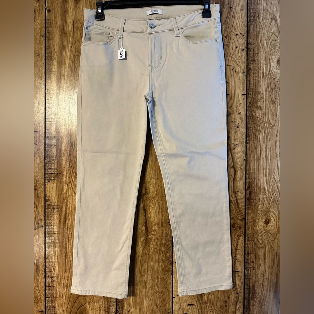 GUC Kensie jeans. Size 10. Women’s.